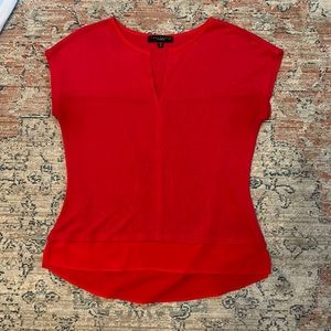 Short sleeve sweater/blouse